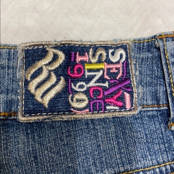 Vintage Y2K Rocawear Denim Logo Streetwear Grunge frayed Skirt SZ 9 - Picture 3 of 5